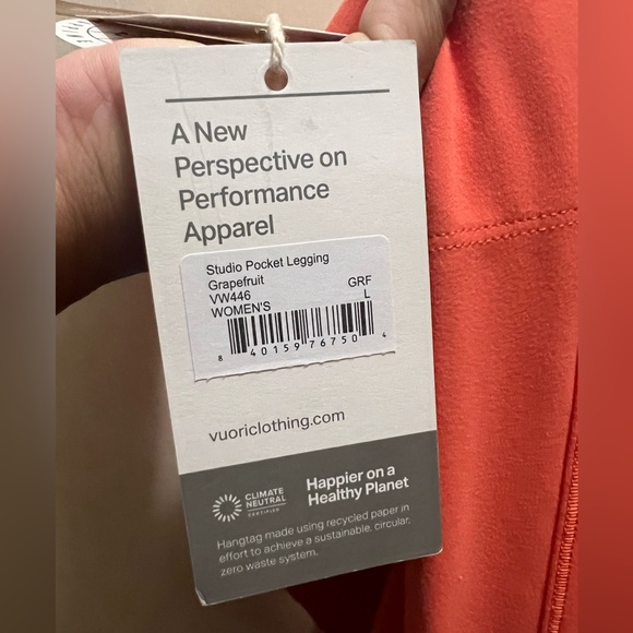 NWT Vuori Studio Pocket Legging - Picture 4 of 4